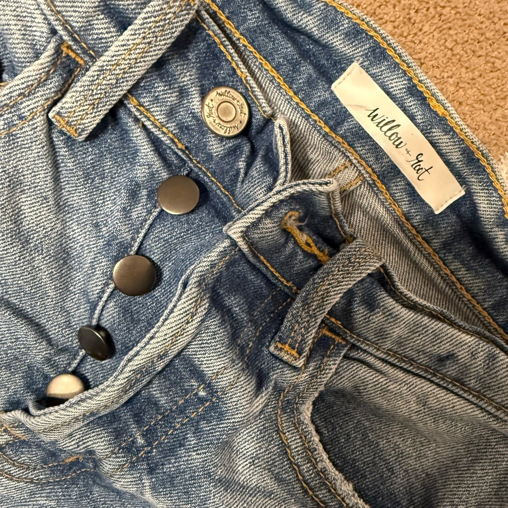 Buckle Willow & Root High Rise Skinny Jeans Size 23